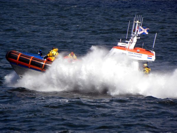 Redders in nood en de pers